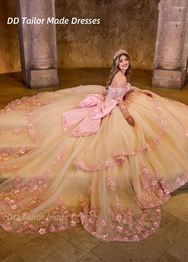 Champagne Princess Quinceanera Dress With Pink Floral Lace Applique Off Shoulder Long Sleeves Bow Back Prom Ball Gown Customized
Champagne Princess Quinceanera Dress With Pink Floral Lace Applique Off Shoulder Long Sleeves Bow Back Prom Ball Gown Customized