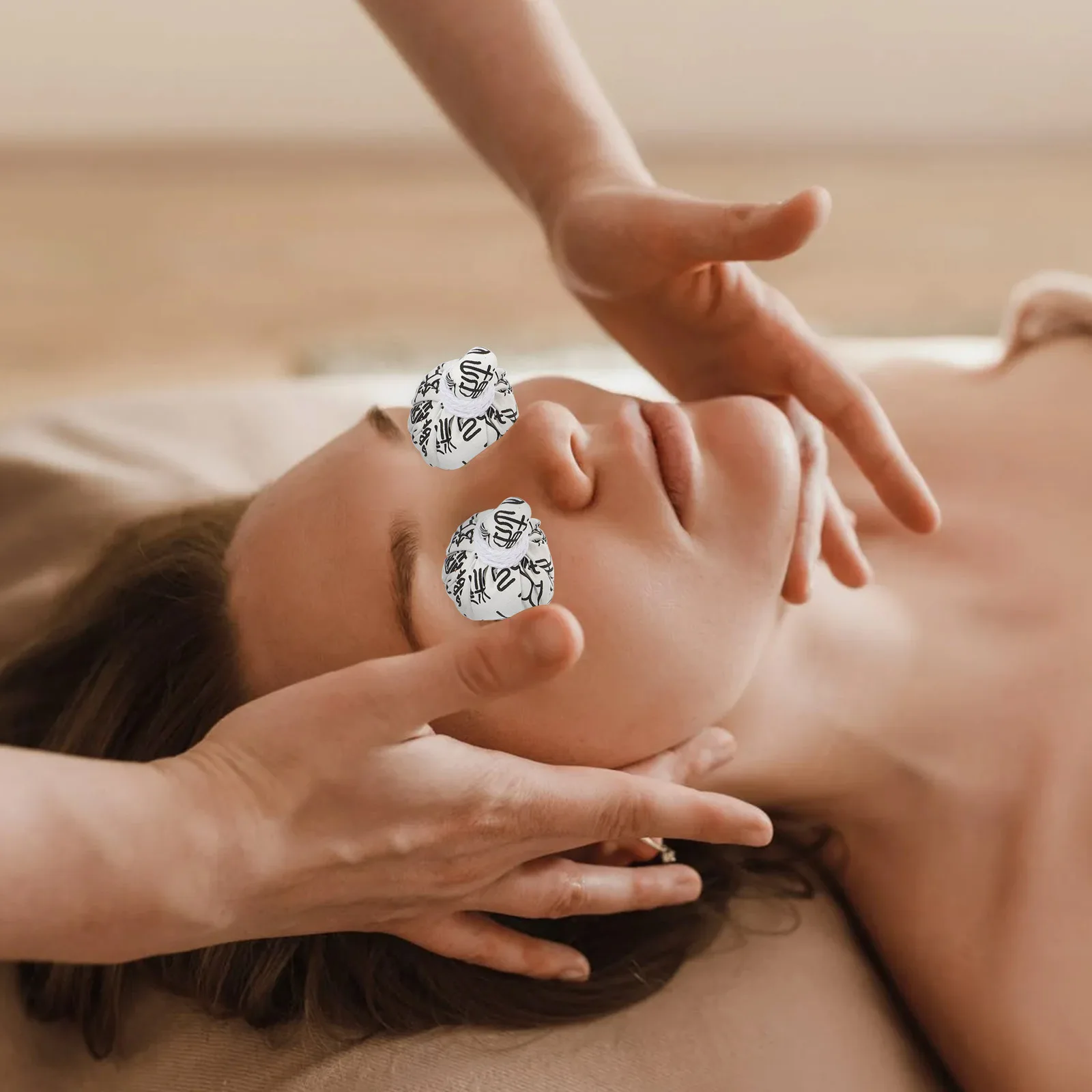 3pcs Herbal Therapy Balls For Body Pain Relief Natural Warming Massage Ball For Shoulder Back Waist Chinese Health Ball
3pcs Herbal Therapy Balls For Body Pain Relief Natural Warming Massage Ball For Shoulder Back Waist Chinese Health Ball