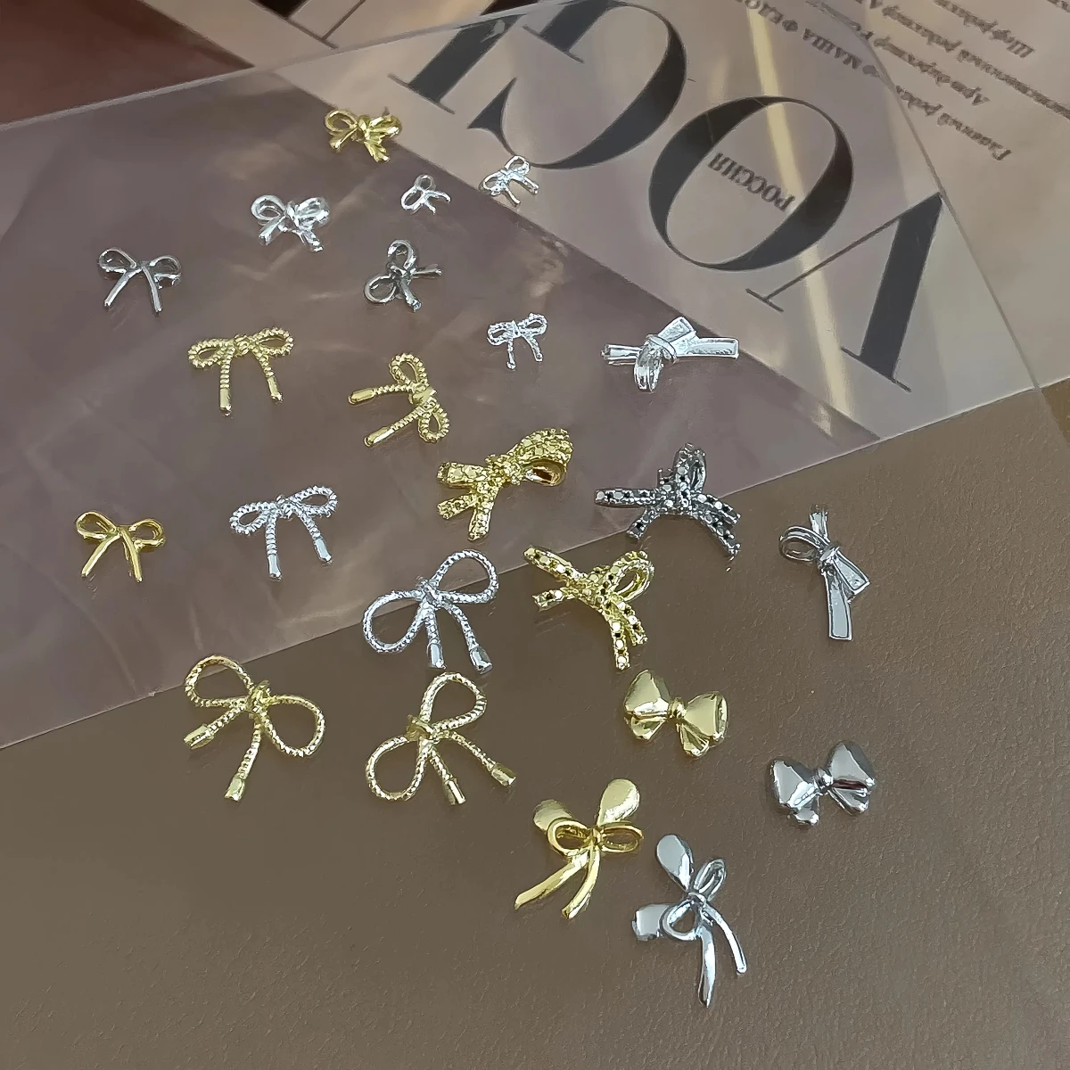 500pcs Minimalist Butterfly Alloy Nail Charms Unique Asymmetric Bows Nail art Jewelry High Quality Textured Nail Accessories
500pcs Minimalist Butterfly Alloy Nail Charms Unique Asymmetric Bows Nail art Jewelry High Quality Textured Nail Accessories