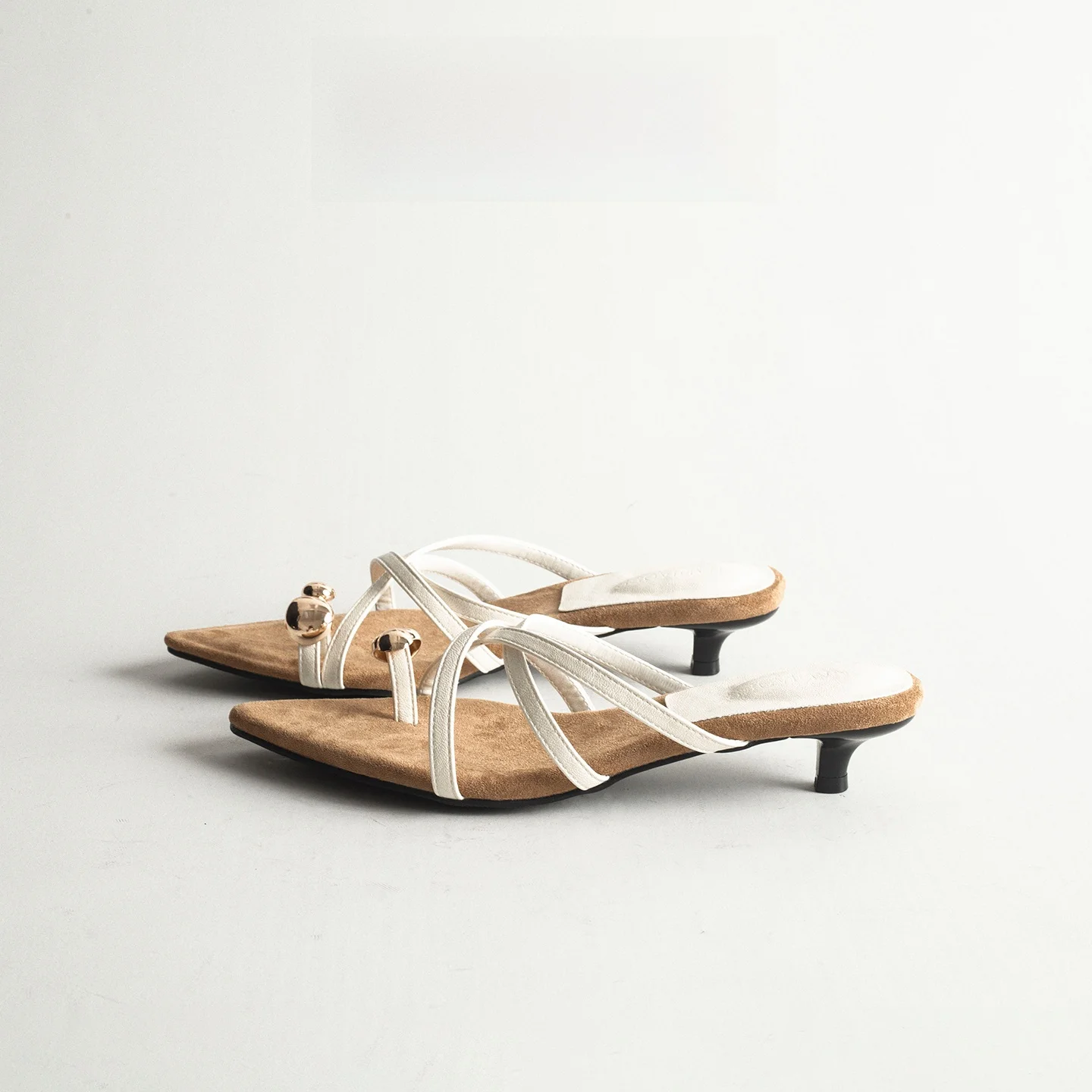 Fashionable Sharp Toe Thin Strap Heel Sandals Women Summer Outdoor Versatile Elegant Toe Opened Slippers Beach Sandals
Fashionable Sharp Toe Thin Strap Heel Sandals Women Summer Outdoor Versatile Elegant Toe Opened Slippers Beach Sandals
