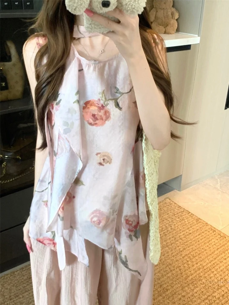 Sweet Rose Print Asymmetrical Hem Sleeveless Shirt And Wide Leg Pants Set Women's Design Sensation Commute Korean Style Two P...
Sweet Rose Print Asymmetrical Hem Sleeveless Shirt And Wide Leg Pants Set Women's Design Sensation Commute Korean Style Two P...