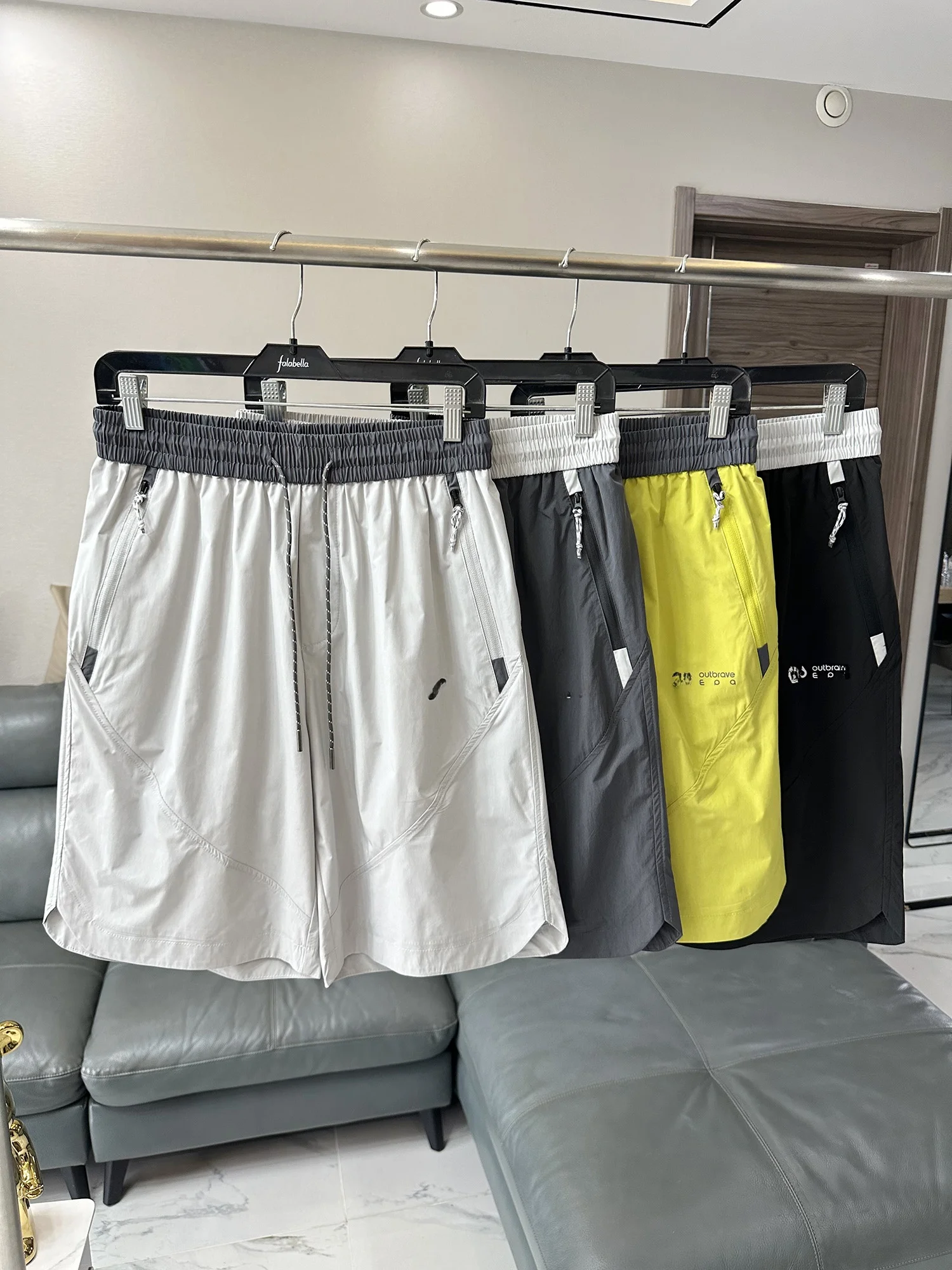 Cool Feeling Lightweight Men's Elastic Waist Quick Dry Breathable Comfortable Five-Quarter Length Casual Sporty Shorts
Cool Feeling Lightweight Men's Elastic Waist Quick Dry Breathable Comfortable Five-Quarter Length Casual Sporty Shorts