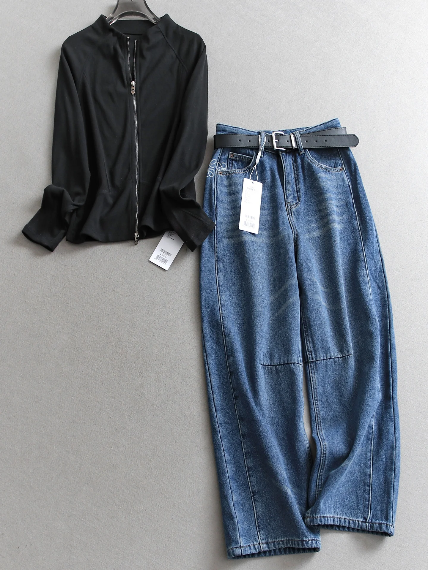 Thickened Zipper Slim Fit Long Sleeve Jacket And Fleece Lined Jeans Women's Fashion Set Casual Style High Waist Trousers
Thickened Zipper Slim Fit Long Sleeve Jacket And Fleece Lined Jeans Women's Fashion Set Casual Style High Waist Trousers