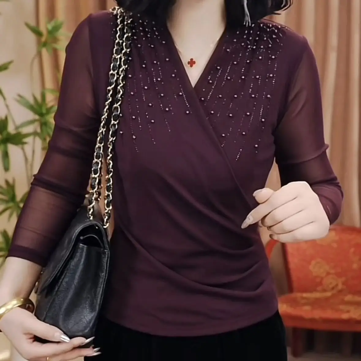 Temperament Spring Elegant New Style Base Fashionable Cross-stylish Stretch Mesh Slim Long-sleeved Top
Temperament Spring Elegant New Style Base Fashionable Cross-stylish Stretch Mesh Slim Long-sleeved Top