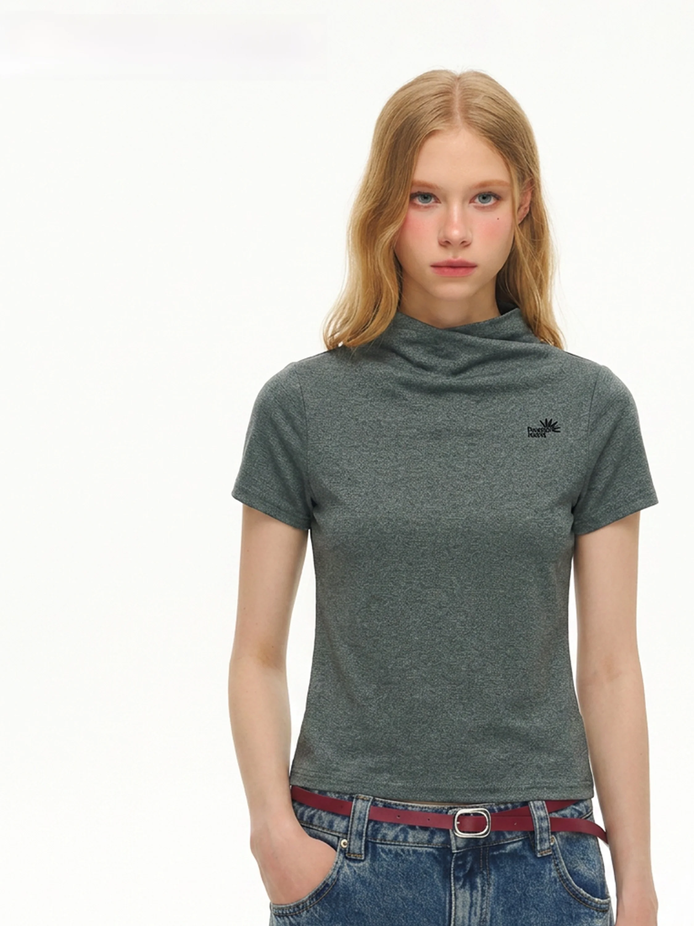 Burgenland Grey Half High Collar Short Sleeve T-Shirt 2026 New Women's Slim Fit Summer Top Casual Style Breathable Cotton
Burgenland Grey Half High Collar Short Sleeve T-Shirt 2026 New Women's Slim Fit Summer Top Casual Style Breathable Cotton