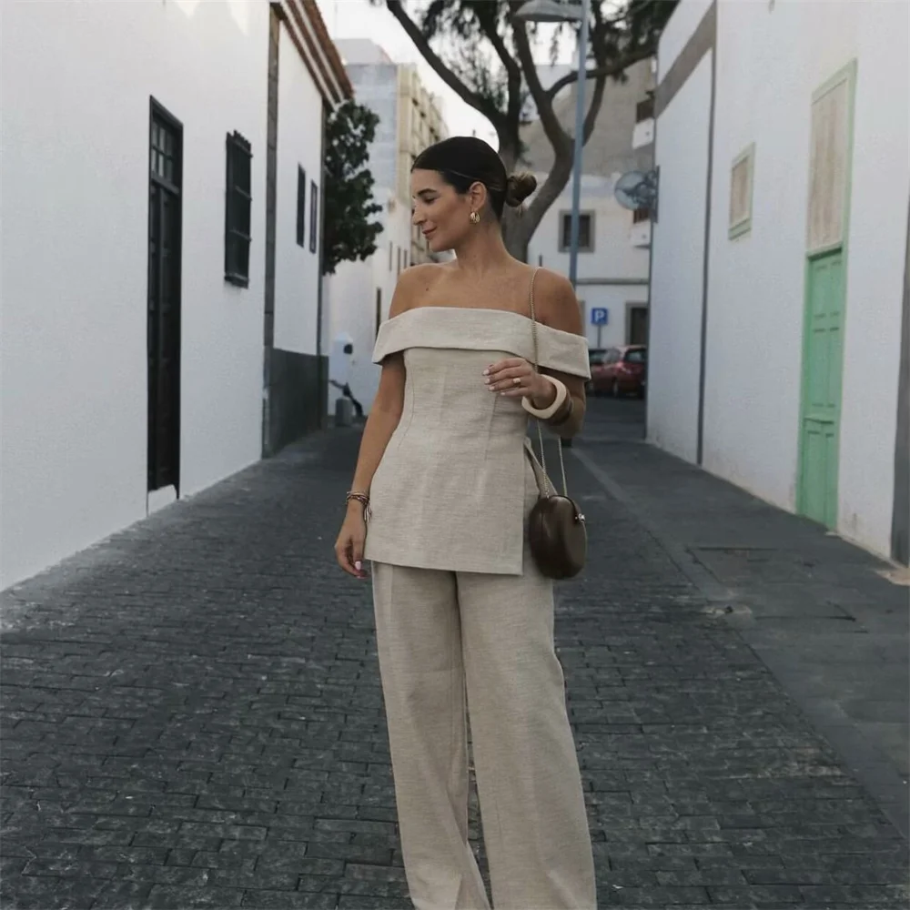 Осенний новый женский модный топ с одним словом и разрезом по бокам, топ с открытыми плечами и высокой талией, широкие брюки, повседневный комплект
Осенний новый женский модный топ с одним словом и разрезом по бокам, топ с открытыми плечами и высокой талией, широкие брюки, повседневный комплект