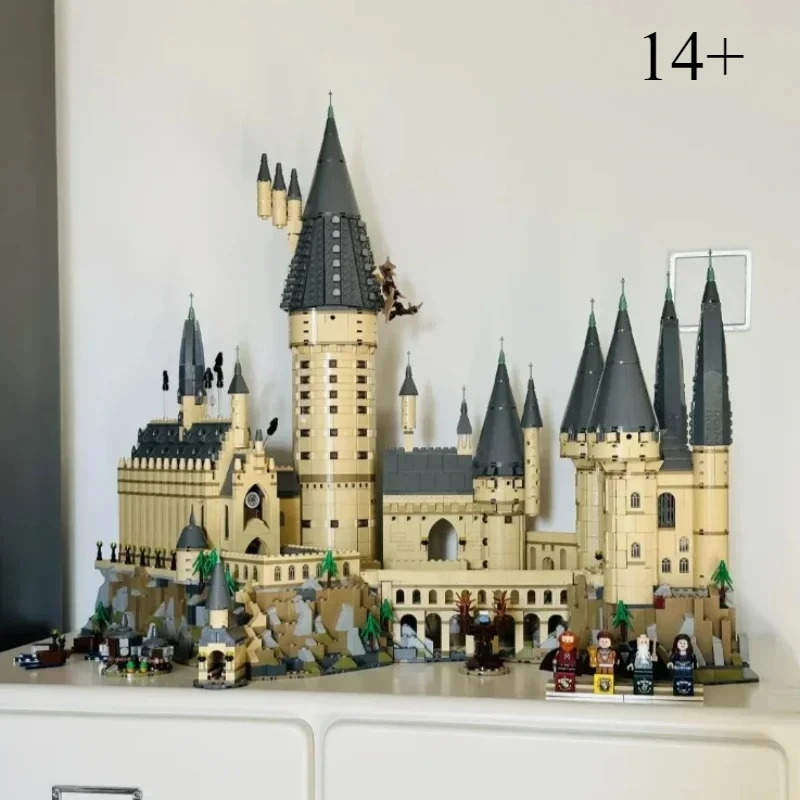 6020 Pcs With Light Classic Building Block Castle Model Set Compatible 71043 Assembly City Bricks Christmas Kid Toys Gift
6020 Pcs With Light Classic Building Block Castle Model Set Compatible 71043 Assembly City Bricks Christmas Kid Toys Gift