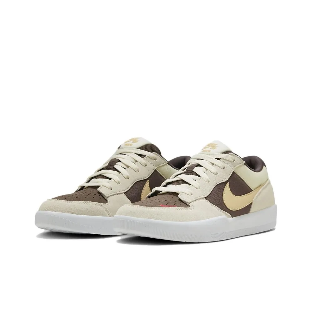 Повседневные кроссовки Nike SB Force 58 с низким верхом унисекс, коричневые FV8104-221
Повседневные кроссовки Nike SB Force 58 с низким верхом унисекс, коричневые FV8104-221