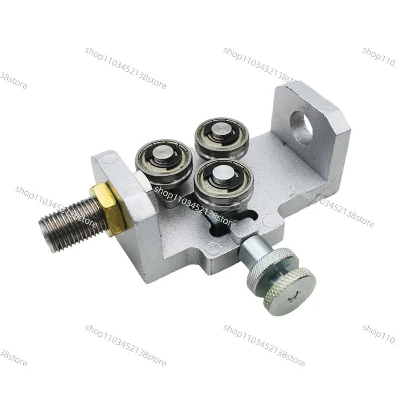 Robot Welding Straightener 3-Wheel 5-Wheel Bidirectional Barrel Welding Wire Straightening Tool
Robot Welding Straightener 3-Wheel 5-Wheel Bidirectional Barrel Welding Wire Straightening Tool