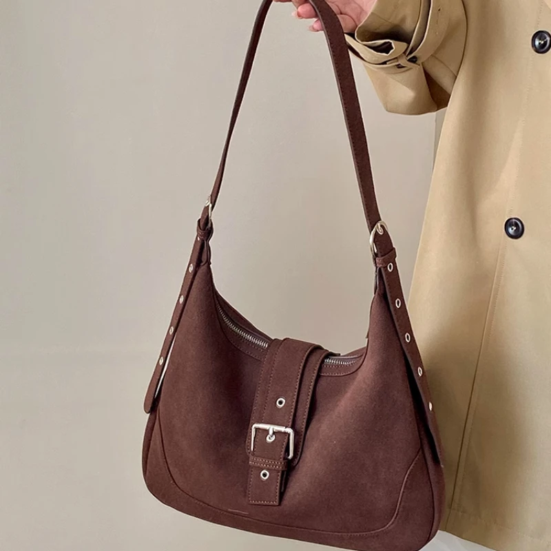 Retro Matte Leather Women's Saddle Crossbody Bags Large Capacity Versatile Ladies Shoulder Bag Portable Female Underarm Handbags
Retro Matte Leather Women's Saddle Crossbody Bags Large Capacity Versatile Ladies Shoulder Bag Portable Female Underarm Handbags