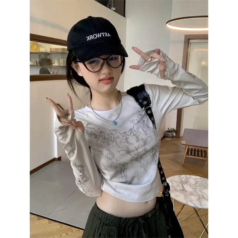 Винтажная женская одежда Y2K, футболки 2025 Blusas, туника с круглым вырезом и длинными рукавами и принтом, женская одежда в стиле гранж, модные повседневные укороченные топы EMO
Винтажная женская одежда Y2K, футболки 2025 Blusas, туника с круглым вырезом и длинными рукавами и принтом, женская одежда в стиле гранж, модные повседневные укороченные топы EMO
