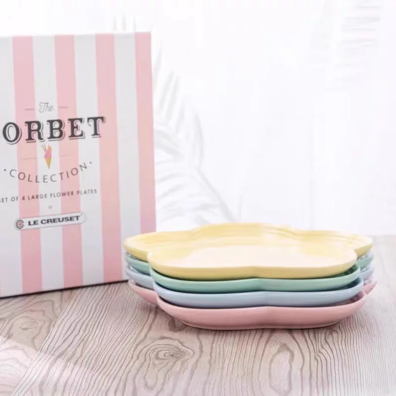 French Cool Color LE Ice Cream Color 4-Color Plum Blossom Plate 23cm High-End Set Floral Pattern Ceramic Dinner Plate
French Cool Color LE Ice Cream Color 4-Color Plum Blossom Plate 23cm High-End Set Floral Pattern Ceramic Dinner Plate
