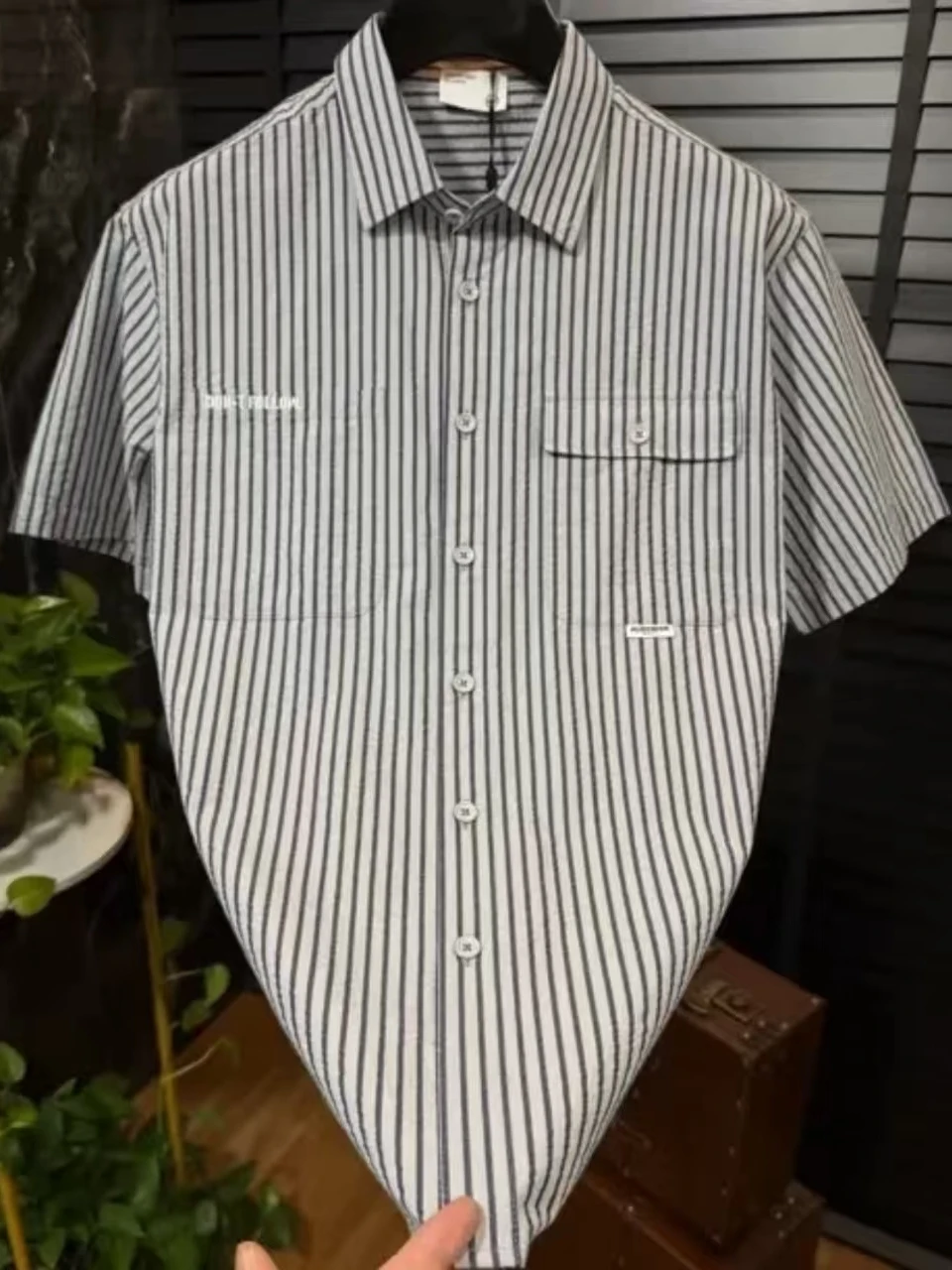 Summer Men's New Stripe Collar Short Sleeve Fashionable Versatile High-End Personality High-Quality Business Shirt Handsome
Summer Men's New Stripe Collar Short Sleeve Fashionable Versatile High-End Personality High-Quality Business Shirt Handsome