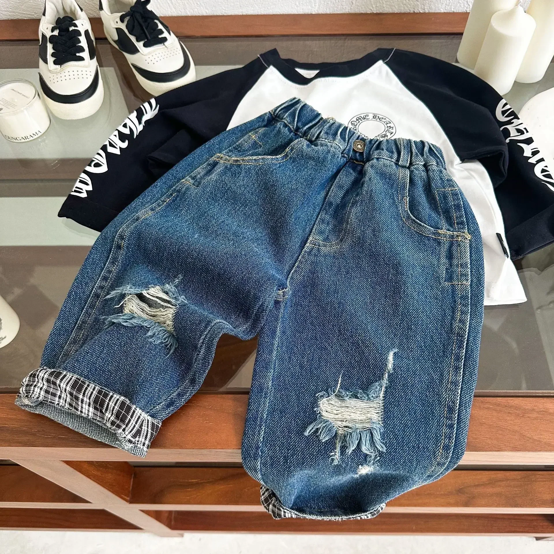Children's Jeans 2024Autumn New Boys' and Girls' Stitching Ripped Jeans Baby Loose Trousers
Children's Jeans 2024Autumn New Boys' and Girls' Stitching Ripped Jeans Baby Loose Trousers