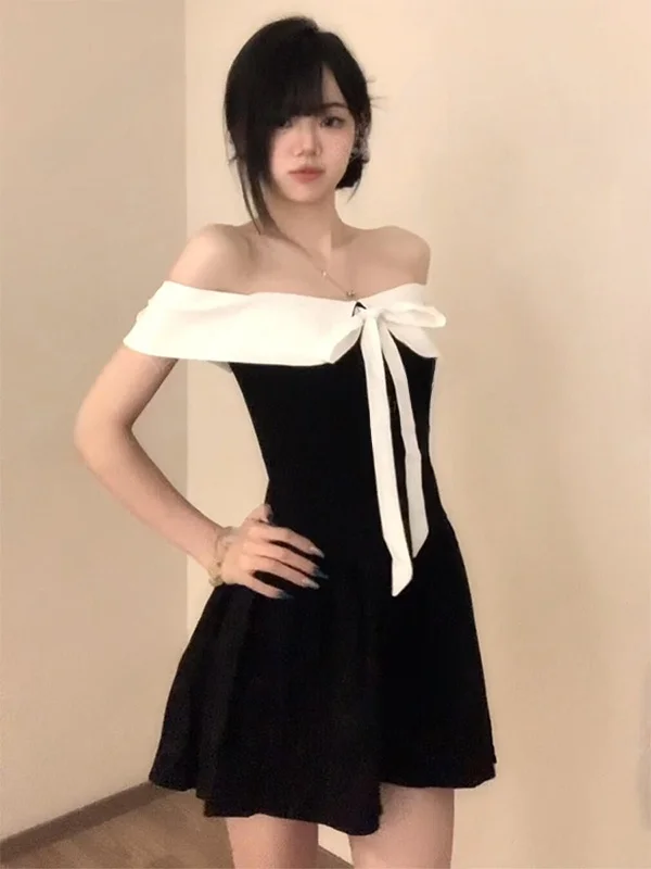 Sweet And Spicy A-Line Dress Women's Summer Slimming Pure Desire One-Shoulder Knot French Style High Waist Short Skirt
Sweet And Spicy A-Line Dress Women's Summer Slimming Pure Desire One-Shoulder Knot French Style High Waist Short Skirt