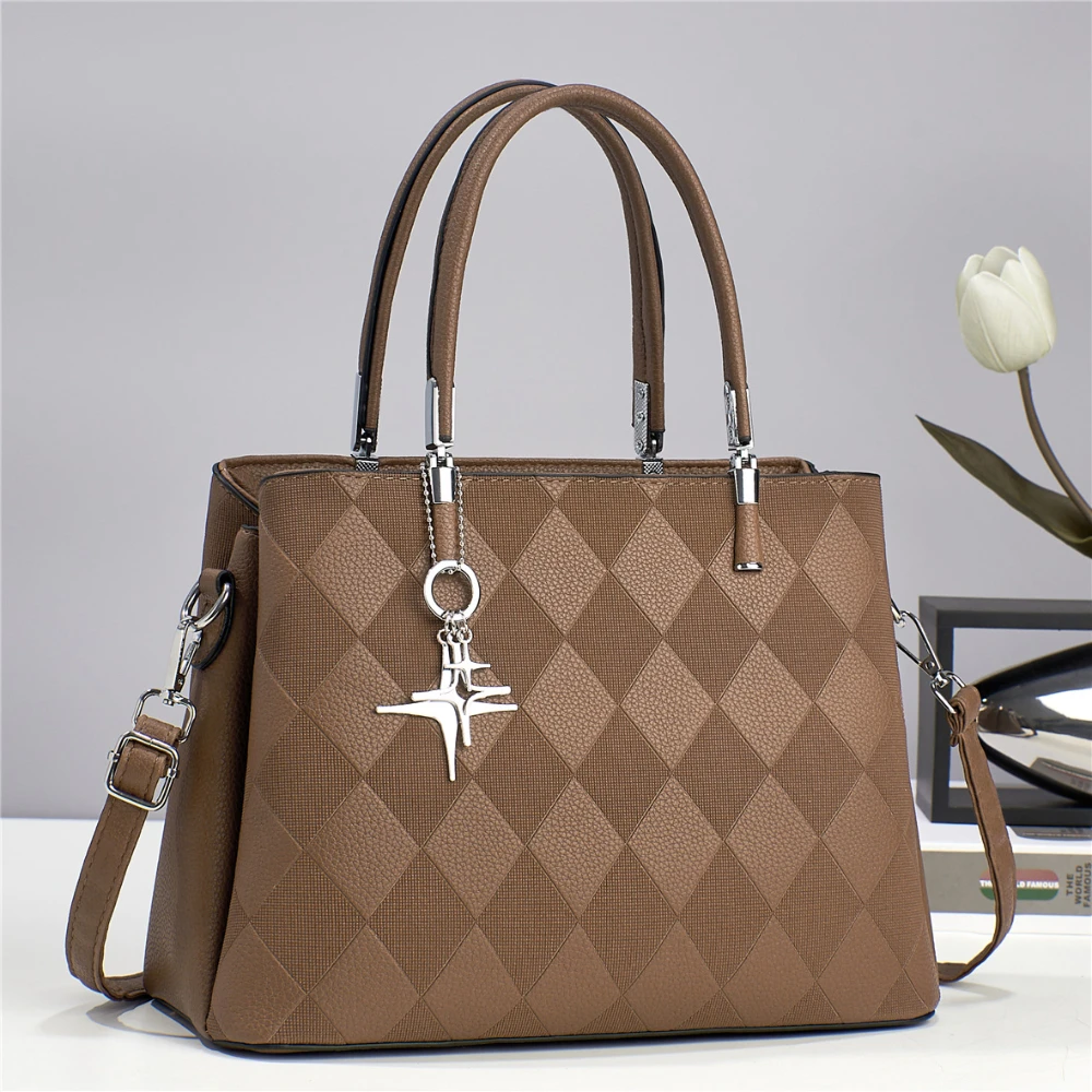 Large Capacity Rhombus Plaid Feminina Handbag High Quality Solid Color Shoulder Bag Casual Detachable Strap Zipper Bucket Bag
Large Capacity Rhombus Plaid Feminina Handbag High Quality Solid Color Shoulder Bag Casual Detachable Strap Zipper Bucket Bag