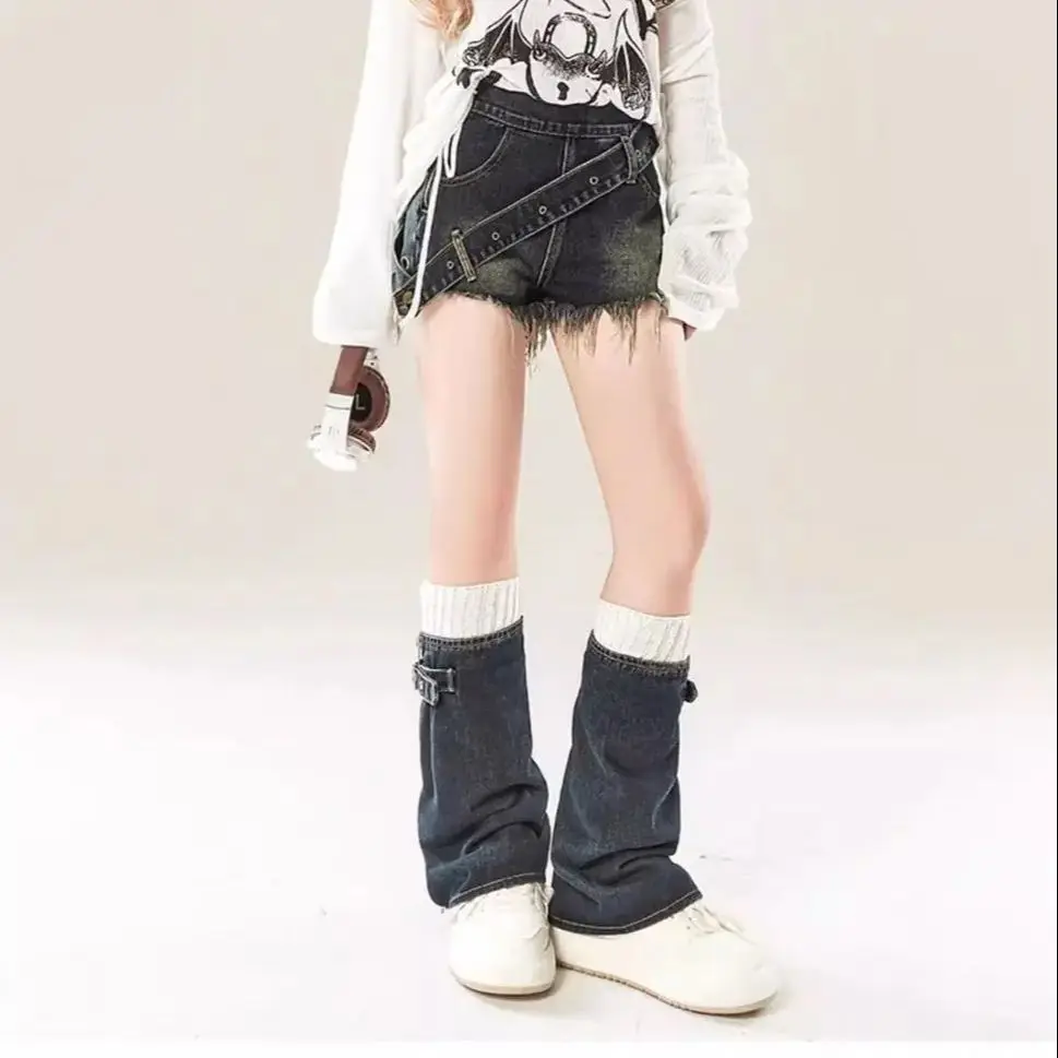 American Retro Side Zipper Denim Shorts Women 2025 Spring Summer New Niche Hot Girl Design Pants
American Retro Side Zipper Denim Shorts Women 2025 Spring Summer New Niche Hot Girl Design Pants