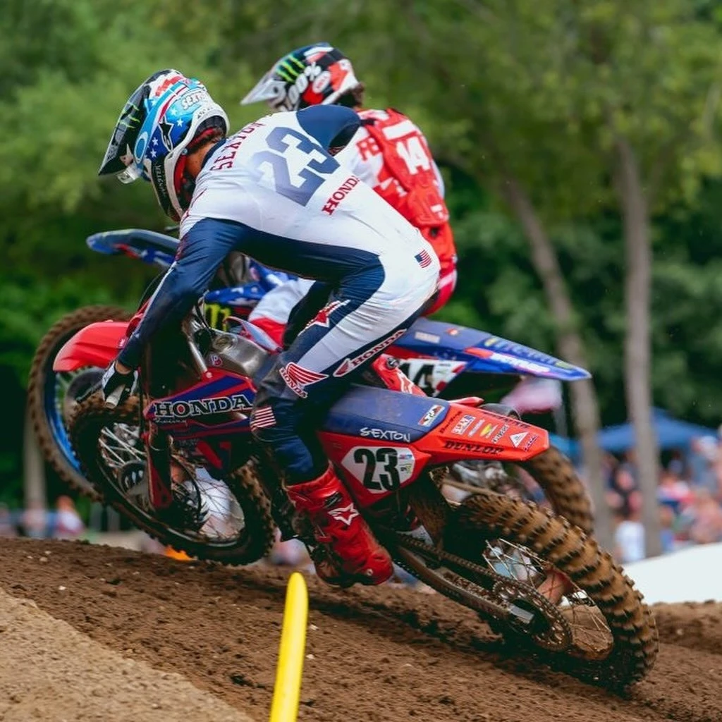 Motocross Honda Long Slevee Jersey #23 Sexton Fast Drying Breathable Racing Shirt Comfortable Off-Road Top for Summer Riding
Motocross Honda Long Slevee Jersey #23 Sexton Fast Drying Breathable Racing Shirt Comfortable Off-Road Top for Summer Riding