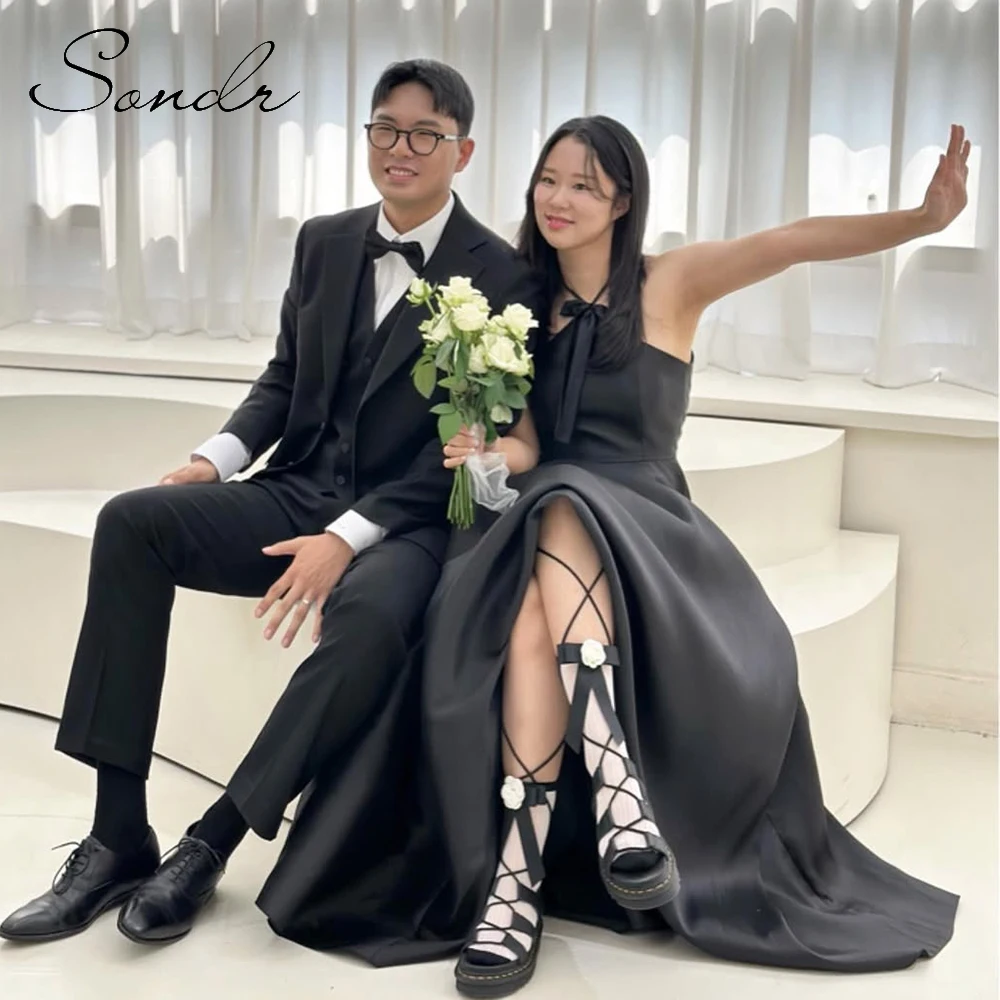 Sondr Black Korean Wedding Dresses Customized Halter Satin Bridal Reception Dresses A Line Wedding Party Dresses for Photo Shoot
Sondr Black Korean Wedding Dresses Customized Halter Satin Bridal Reception Dresses A Line Wedding Party Dresses for Photo Shoot