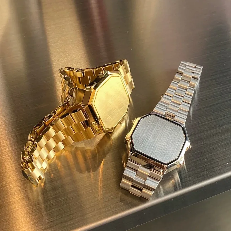 Timeless watch, bracelet shaped accessory, retro niche design, high-end feel watch
Timeless watch, bracelet shaped accessory, retro niche design, high-end feel watch