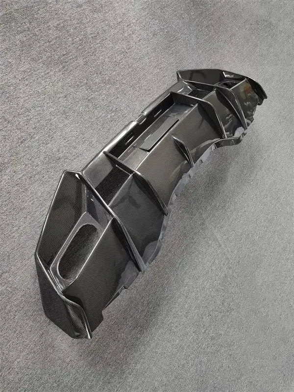 M-style high-quality carbon fiber rear diffuser rear bumper lip body kit for Lamborghini Huracan LP610
M-style high-quality carbon fiber rear diffuser rear bumper lip body kit for Lamborghini Huracan LP610