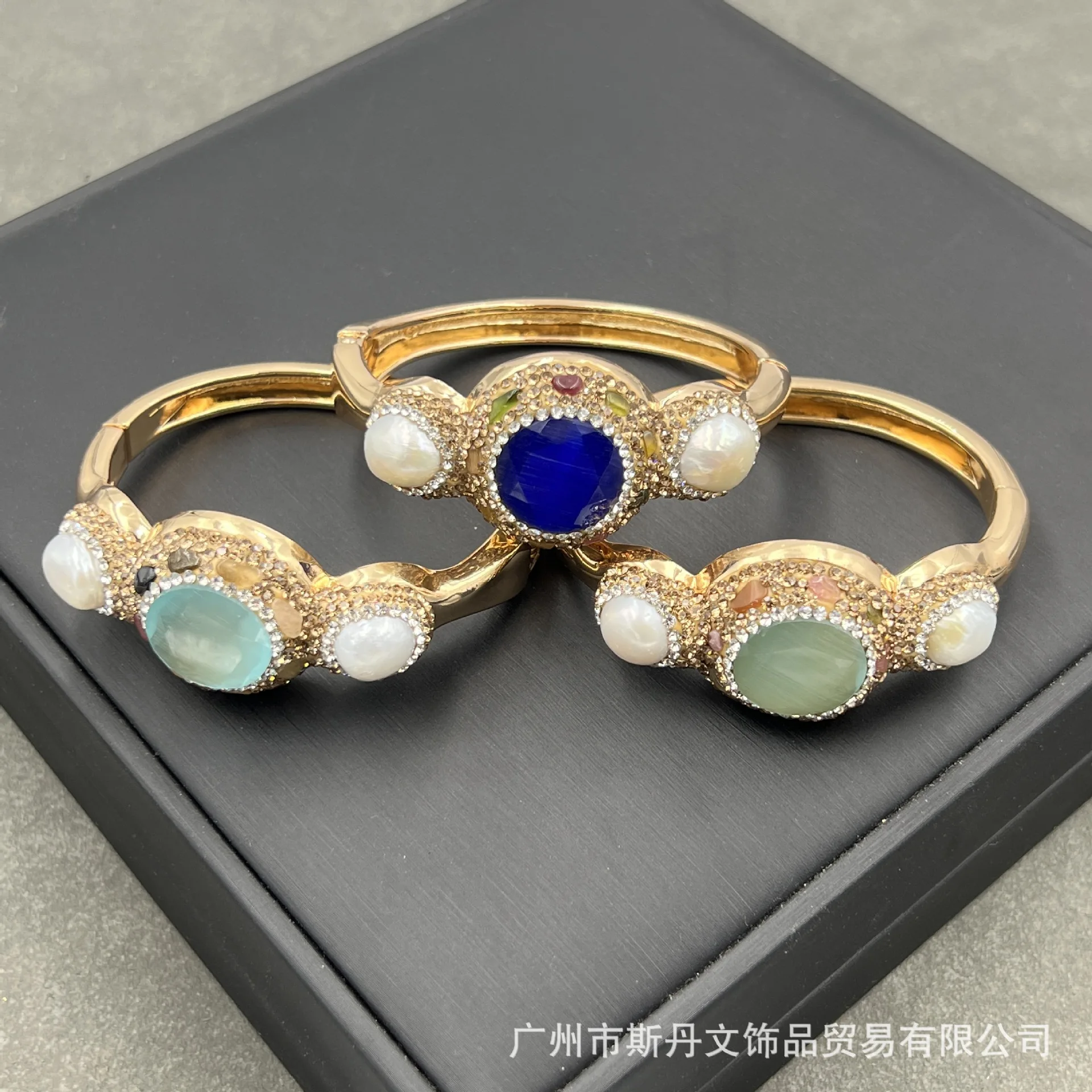 Natural baroque pearl opal high-end retro point amethyst bracelet, evening niche light luxury medieval jewelry
Natural baroque pearl opal high-end retro point amethyst bracelet, evening niche light luxury medieval jewelry