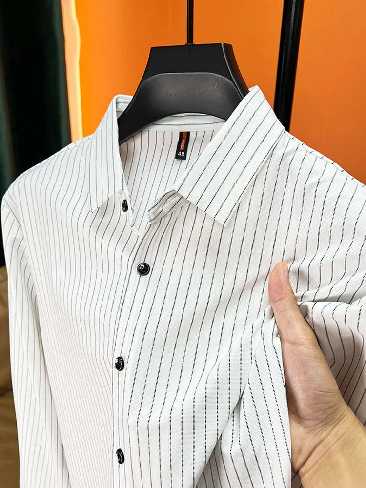 High-end Light Luxury Autumn Business Casual Fashion Business Lapel Shirt Long Sleeve Classic Vertical Stripe High Quality Top
High-end Light Luxury Autumn Business Casual Fashion Business Lapel Shirt Long Sleeve Classic Vertical Stripe High Quality Top