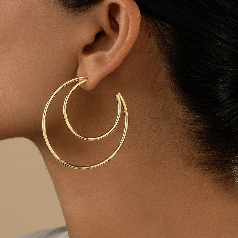 Vintage Metal Hollow Out Moon Earrings for Women Fashion Bohemian C-Shape Statement Earrings Golden Silver Color Jewelry Gift
Vintage Metal Hollow Out Moon Earrings for Women Fashion Bohemian C-Shape Statement Earrings Golden Silver Color Jewelry Gift