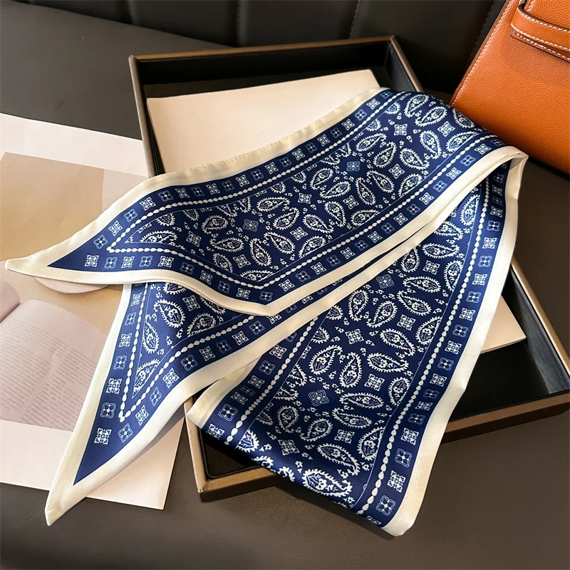 Новый роскошный модный шелковый шарф с принтом 147x14 см, повязка на голову, сумка на галстук для девочек, роскошная повязка на голову, женский шейный платок, платок, повязка на голову, лента 
Новый роскошный модный шелковый шарф с принтом 147x14 см, повязка на голову, сумка на галстук для девочек, роскошная повязка на голову, женский шейный платок, платок, повязка на голову, лента