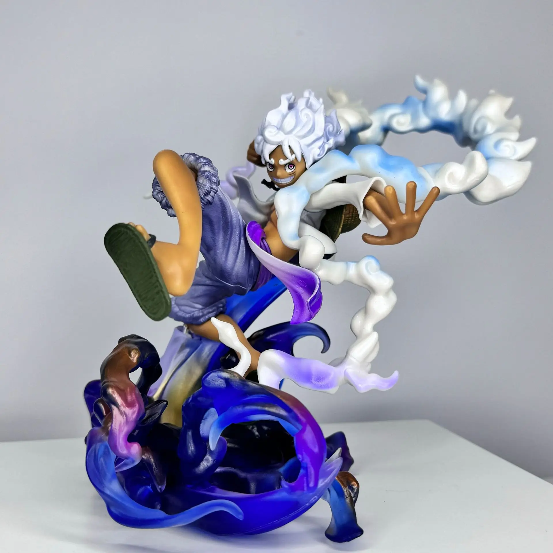 21cm One Piece Anime Figures Nika Luffy Gear 5 Luffy Action Figure PVC Models Gk Statue Collectible Toys Doll Desk Ornament Gift
21cm One Piece Anime Figures Nika Luffy Gear 5 Luffy Action Figure PVC Models Gk Statue Collectible Toys Doll Desk Ornament Gift