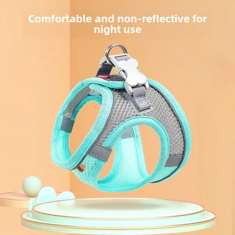 Heavy-Duty Retractable Leashes - With Smooth Operation, No Knots, Ensures Maximum Freedom and Safety for Pets.
Heavy-Duty Retractable Leashes - With Smooth Operation, No Knots, Ensures Maximum Freedom and Safety for Pets.