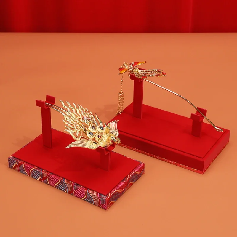 Jewelry display props, jewelry gold and silver hairpins display rack, gold dragon and phoenix hairpin jewelry rack
Jewelry display props, jewelry gold and silver hairpins display rack, gold dragon and phoenix hairpin jewelry rack