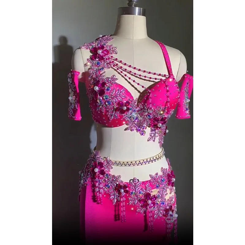 Customized Belly Dancewear Sexy Hip Hugging Big Skirt Bra Set Eastern Dance Costume Women's Team Performance Competition Costume
Customized Belly Dancewear Sexy Hip Hugging Big Skirt Bra Set Eastern Dance Costume Women's Team Performance Competition Costume