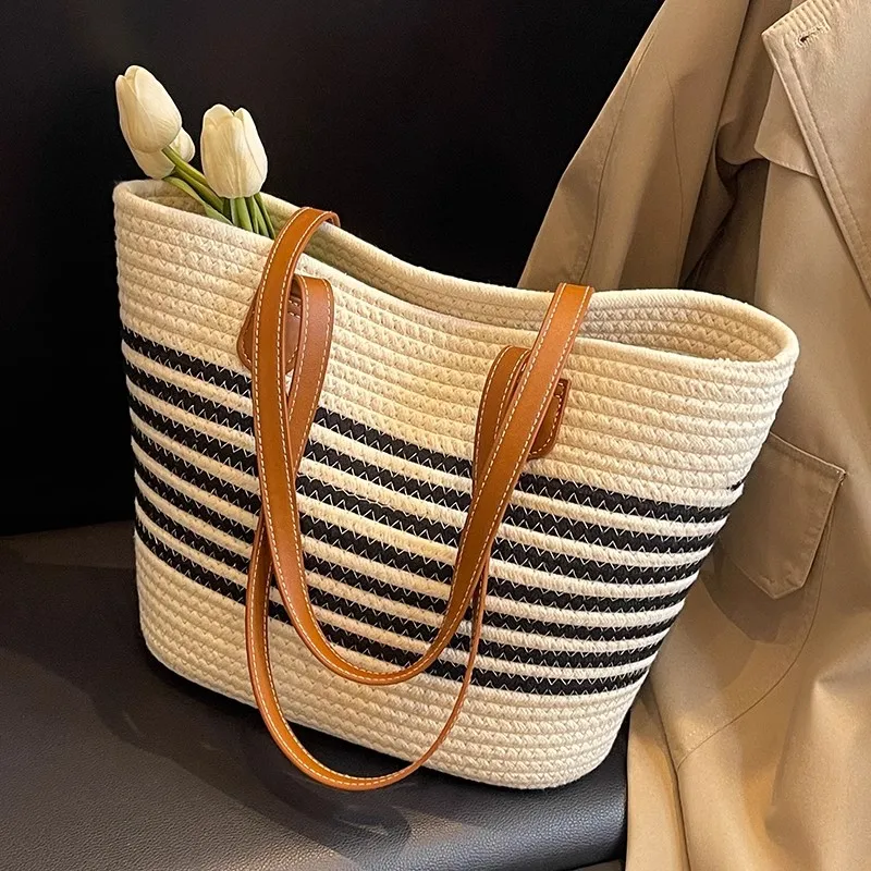 Summer Handwoven Large Capacity Women's Tote Bag Beach Straw Basket Style Bohemian Soft Handle Travel Shoulder Handbag
Summer Handwoven Large Capacity Women's Tote Bag Beach Straw Basket Style Bohemian Soft Handle Travel Shoulder Handbag