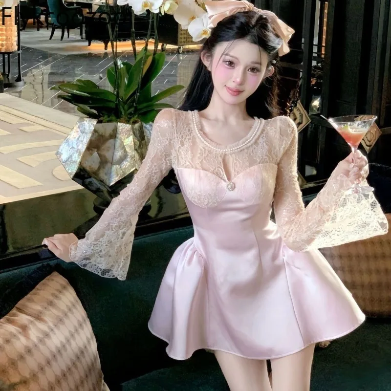 Celebrity Exquisite Beading Sheer Lace Spliced Stain Waisted Slim Dress Summer Chic Party Long Sleeve A-line Princess Mini Dress
Celebrity Exquisite Beading Sheer Lace Spliced Stain Waisted Slim Dress Summer Chic Party Long Sleeve A-line Princess Mini Dress