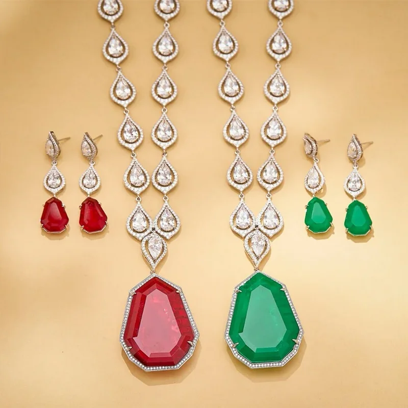 Комплект украшений в европейско-американском стиле: серьги и ожерелье с кубическим цирконием, красными, зелеными, синими синтетическими камнями неправильной формы, для вечеринок
Комплект украшений в европейско-американском стиле: серьги и ожерелье с кубическим цирконием, красными, зелеными, синими синтетическими камнями неправильной формы, для вечеринок