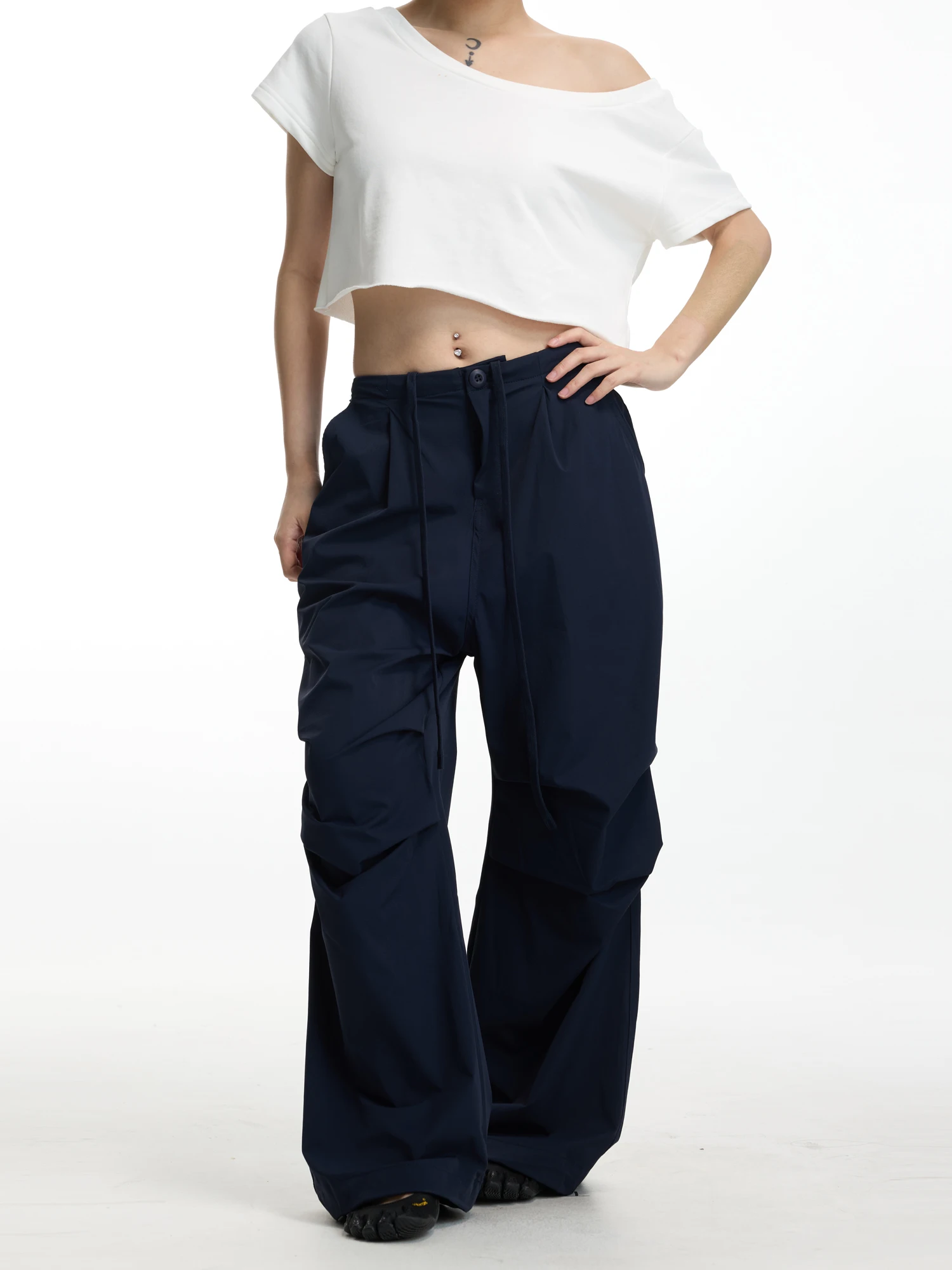 New Yeboon American Retro Slimming Folded Soldier Pants Summer Thin Loose Casual Straight Leg Cotton Polyester Men's Trousers
New Yeboon American Retro Slimming Folded Soldier Pants Summer Thin Loose Casual Straight Leg Cotton Polyester Men's Trousers