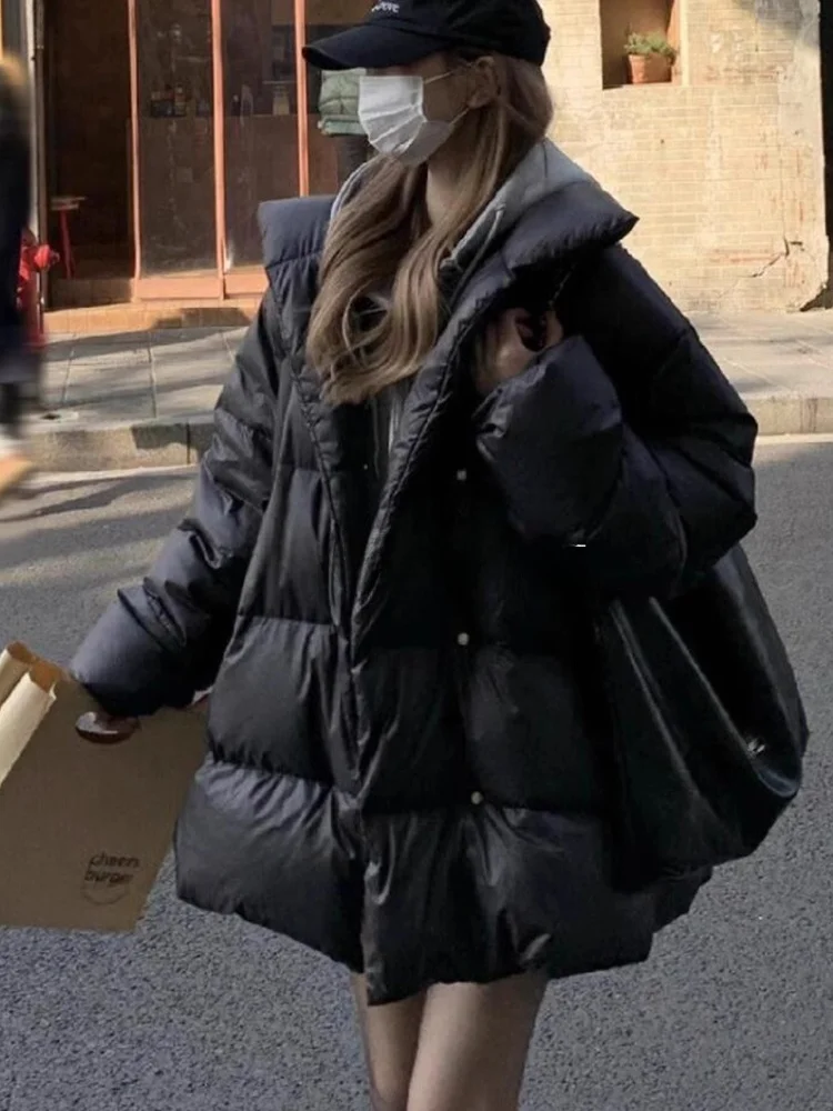 ROUJE KEFSS Women's Mid-Length down Jacket Loose Fit Thickened Winter Coat Black Temperature Locking Bread Coat Outerwear
ROUJE KEFSS Women's Mid-Length down Jacket Loose Fit Thickened Winter Coat Black Temperature Locking Bread Coat Outerwear