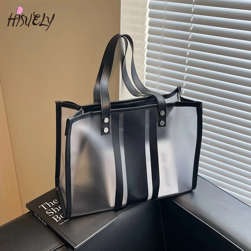 2 Pcs Summer Hot Transparent Shoulder Bag Set for Women 2025 PVC Striped Large Capacity Shopping Totes Travelling Beach Handbag
2 Pcs Summer Hot Transparent Shoulder Bag Set for Women 2025 PVC Striped Large Capacity Shopping Totes Travelling Beach Handbag