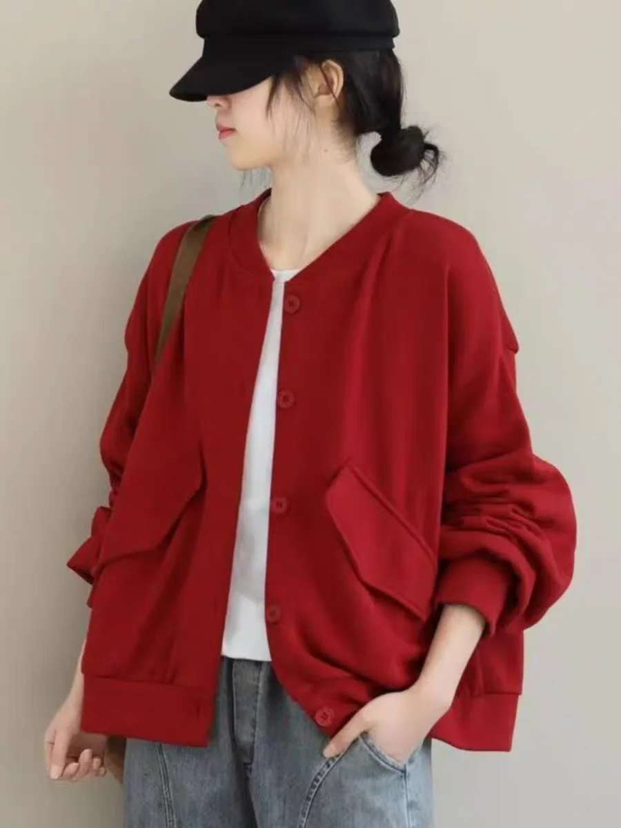 Свободное повседневное красное пальто-куртка из однотонной ткани с воротником-стойкой, универсальное, осеннее, новое, женское, удобного кроя, с длинными рукавами
Свободное повседневное красное пальто-куртка из однотонной ткани с воротником-стойкой, универсальное, осеннее, новое, женское, удобного кроя, с длинными рукавами