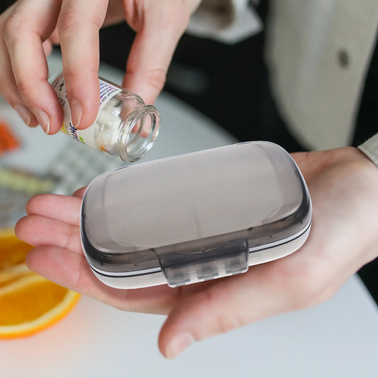 Portable Lightweight Pill Organizer Made of PP ABS -Grade Material with Tight Seal Multiple Compartments for Travel Daily
Portable Lightweight Pill Organizer Made of PP ABS -Grade Material with Tight Seal Multiple Compartments for Travel Daily