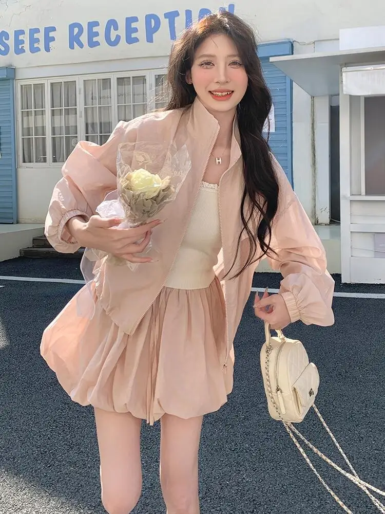 Летний женский модный комплект, корейский льняной солнцезащитный комплект с воротником-стойкой, спортивный костюм из двух предметов с цветочным принтом
Летний женский модный комплект, корейский льняной солнцезащитный комплект с воротником-стойкой, спортивный костюм из двух предметов с цветочным принтом