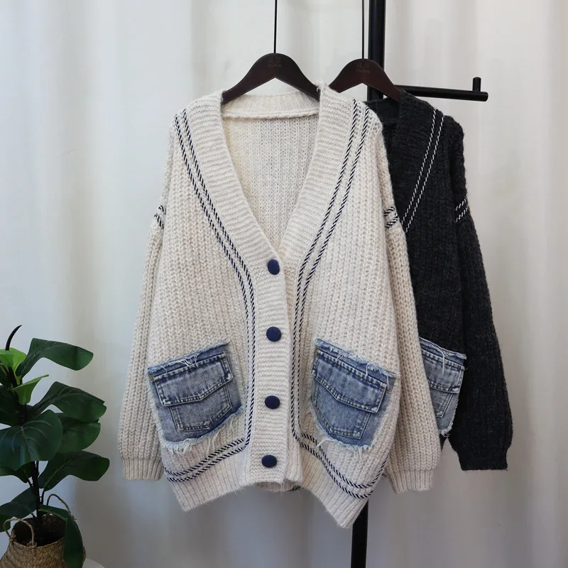 Корейские осенне-зимние модные женские джинсовые вязаные пальто с карманами и v-образным вырезом и длинными рукавами, женский повседневный модный свободный кардиган
Корейские осенне-зимние модные женские джинсовые вязаные пальто с карманами и v-образным вырезом и длинными рукавами, женский повседневный модный свободный кардиган