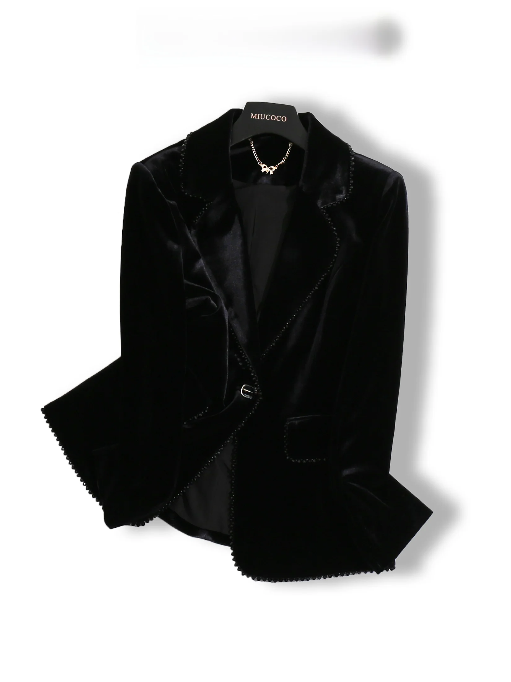 Slim Fit Velvet Suit Jacket Women's Style Commute Pure Color Button up Long Sleeve Regular Length Fashionable Outerwear
Slim Fit Velvet Suit Jacket Women's Style Commute Pure Color Button up Long Sleeve Regular Length Fashionable Outerwear