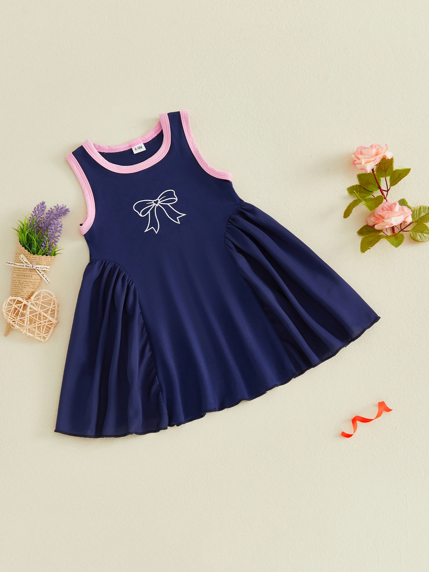 Toddler Girl Sleeveless Floral Print Round Neck A-Line Dress Summer Casual Dress with Bow Detail
Toddler Girl Sleeveless Floral Print Round Neck A-Line Dress Summer Casual Dress with Bow Detail