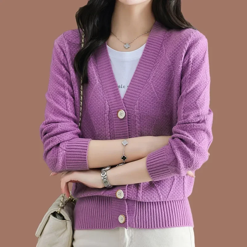 Sweater Cardigan Jacket Women's Spring And Autumn V-neck Loose Knit Sweater Cashmere Sweater Outerwear Elegant Knitted Jacket
Sweater Cardigan Jacket Women's Spring And Autumn V-neck Loose Knit Sweater Cashmere Sweater Outerwear Elegant Knitted Jacket