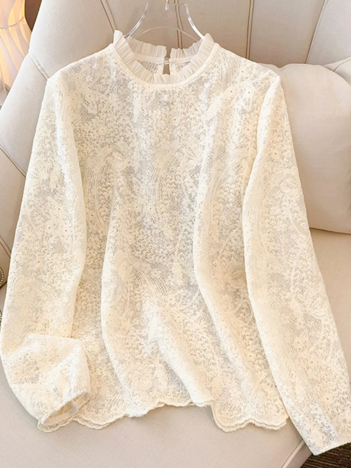 Elegant Hollow out Lace Shirt Women's plus Size Spring Fashion Gentle Style Princes Sleeve Cotton Polyester Blend Long Sleeve...
Elegant Hollow out Lace Shirt Women's plus Size Spring Fashion Gentle Style Princes Sleeve Cotton Polyester Blend Long Sleeve...