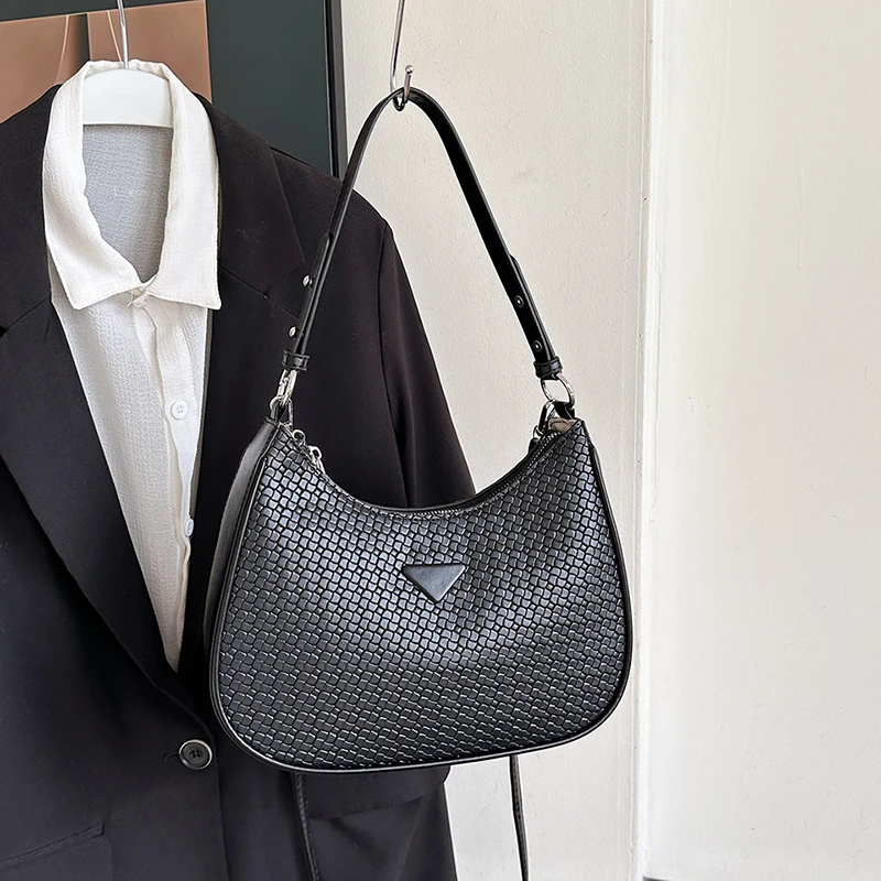 Luxury Messenger Purse Crossbody Bag For Women High-End Leather Commuter Office Vintage Minimalist Textured Large Capacity
Luxury Messenger Purse Crossbody Bag For Women High-End Leather Commuter Office Vintage Minimalist Textured Large Capacity