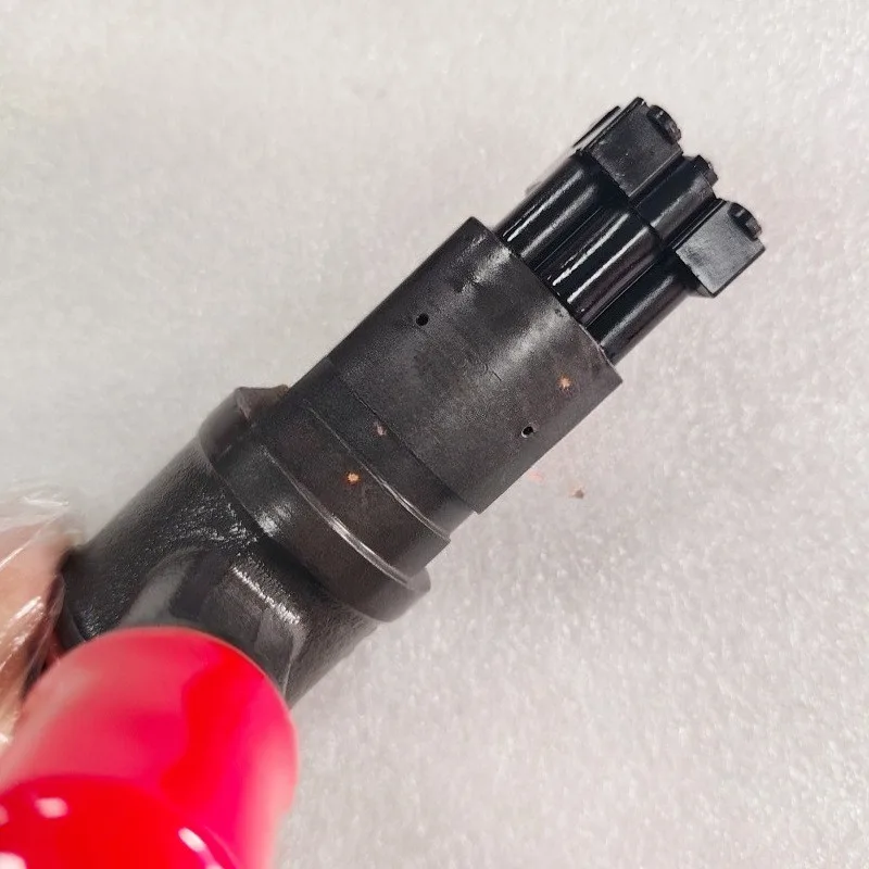 1pcs Advantage Supply High Quality for Construction Machinery Engine Parts Common Rail Injector X52407500065
1pcs Advantage Supply High Quality for Construction Machinery Engine Parts Common Rail Injector X52407500065