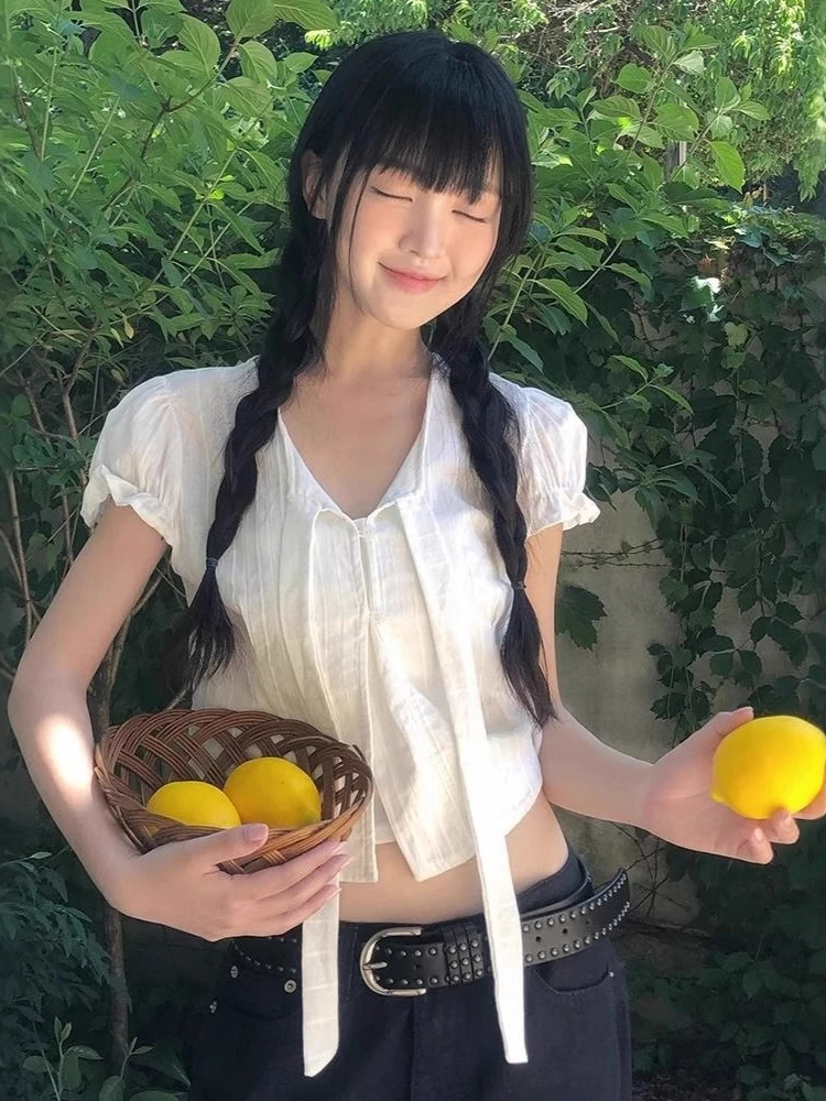 Y2k Aesthetic Vintage Single Breasted Bandage Blouses Women Puff Sleeve Cropped Fairy Tops Summer Harajuku Sweet White Shirts
Y2k Aesthetic Vintage Single Breasted Bandage Blouses Women Puff Sleeve Cropped Fairy Tops Summer Harajuku Sweet White Shirts